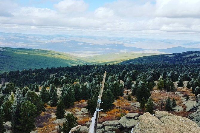 1 Day Manzushir Monastery & Hiking to Tsetsee Gun (Bogd Khan Summit) - Manzushir Monastery ruins: what to look for up close