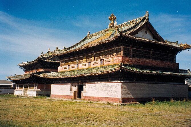 2 Day Central Mongolian Adventure - Stop One: Elsen Tasarkhai dunes and the Ovgon monastery viewpoint