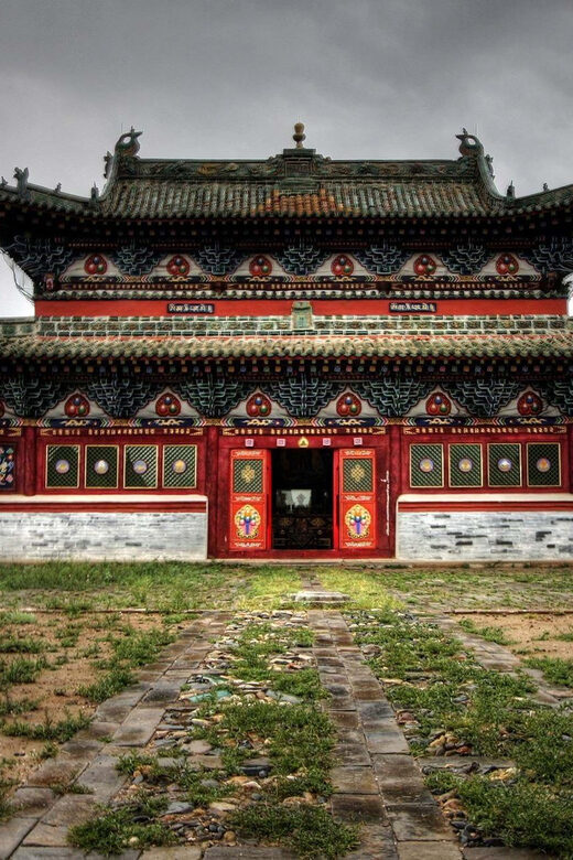 2 Day full adventure to Central Mongolia - The guide and driver experience: Saruul and Pugi set the tone