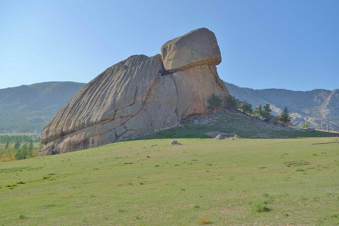 2 Days Tour: Terelj National Park And Chinggis Statue - Horseback to a nomadic family: the hands-on moment