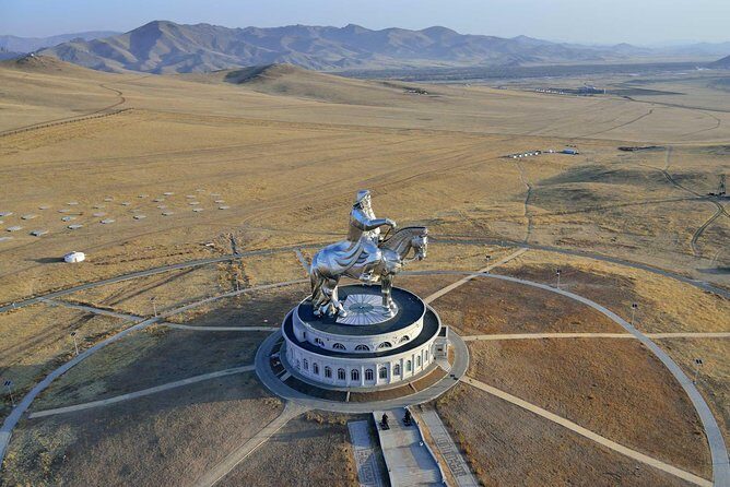 2 Days Tour: Terelj National Park And Chinggis Statue - The guide and vehicle details that actually change your day