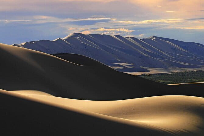 6 Days Gobi Desert Tour with complimentary airport pickup - White Stupa, Flaming Cliffs, and Bayanzag: Where Science Meets Scenery