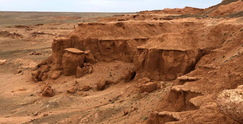 Bus tour to visit Gobi 4 day - Ger Life, Meals, and Shower Timing in the Gobi
