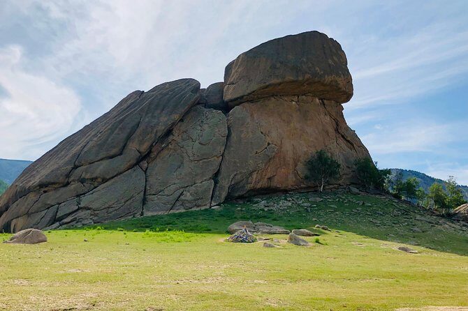 Day trip to Terelj National Park - Aryapala Temple and Turtle Rock: A Meditation Center and a Valley Walk
