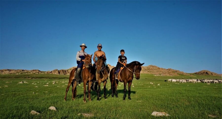 Discover / 8 day Great Gobi and Central Mongolia - Khongor Sand Dunes: Singing Dunes, camel ride, and real desert motion