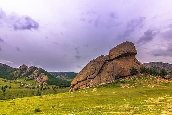 Full Day Chinggis Khaan Statue & Terelj NP Tour +Horseride, Eagle - Time, Group Style, and Logistics That Affect Your Comfort