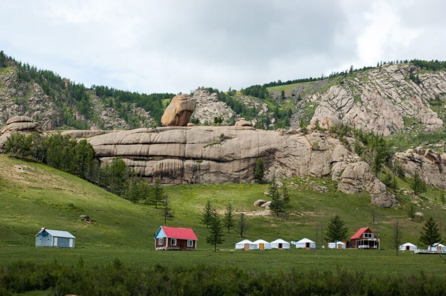 Mongolia: Genghis Khan Day Tour with Terelj National Park - Aryabal Monastery hike: the right amount of effort